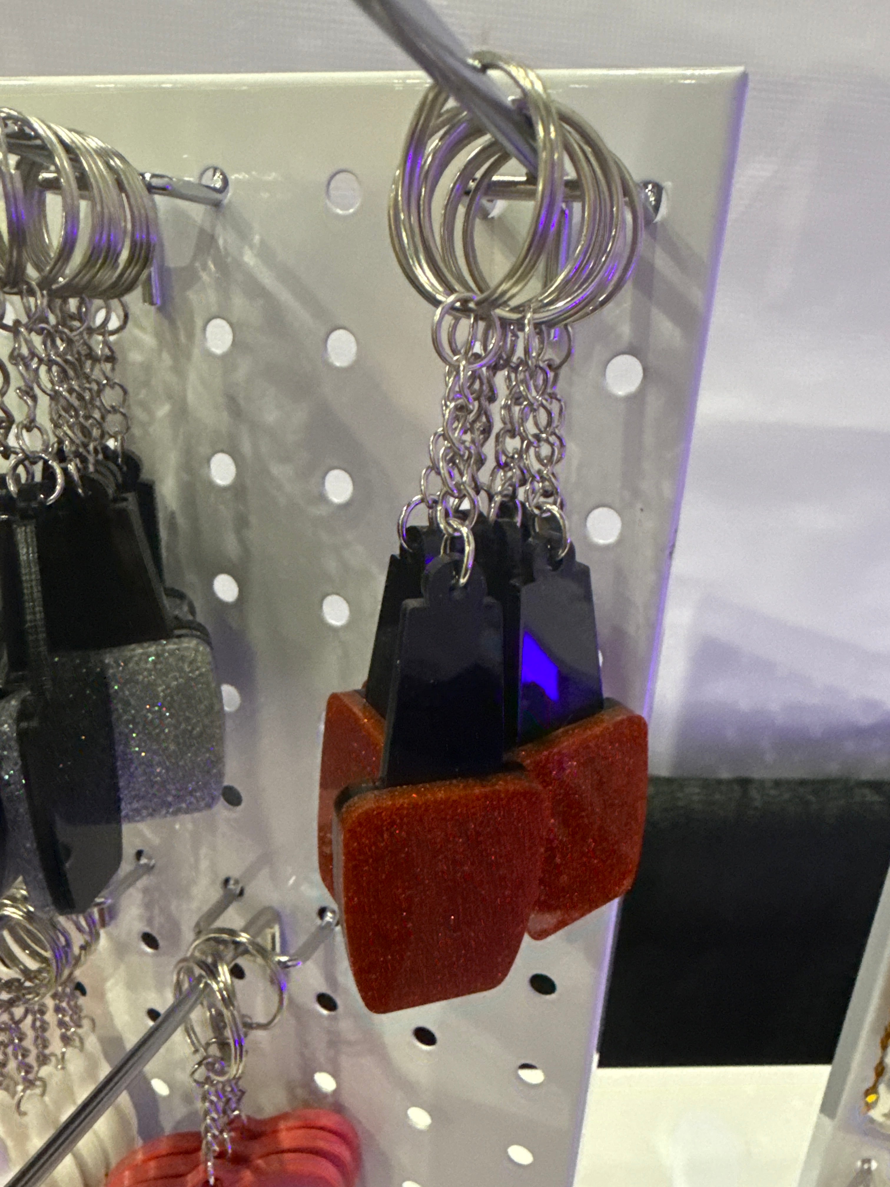 Llavero smart con charm